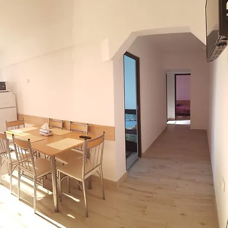 Lupu - *